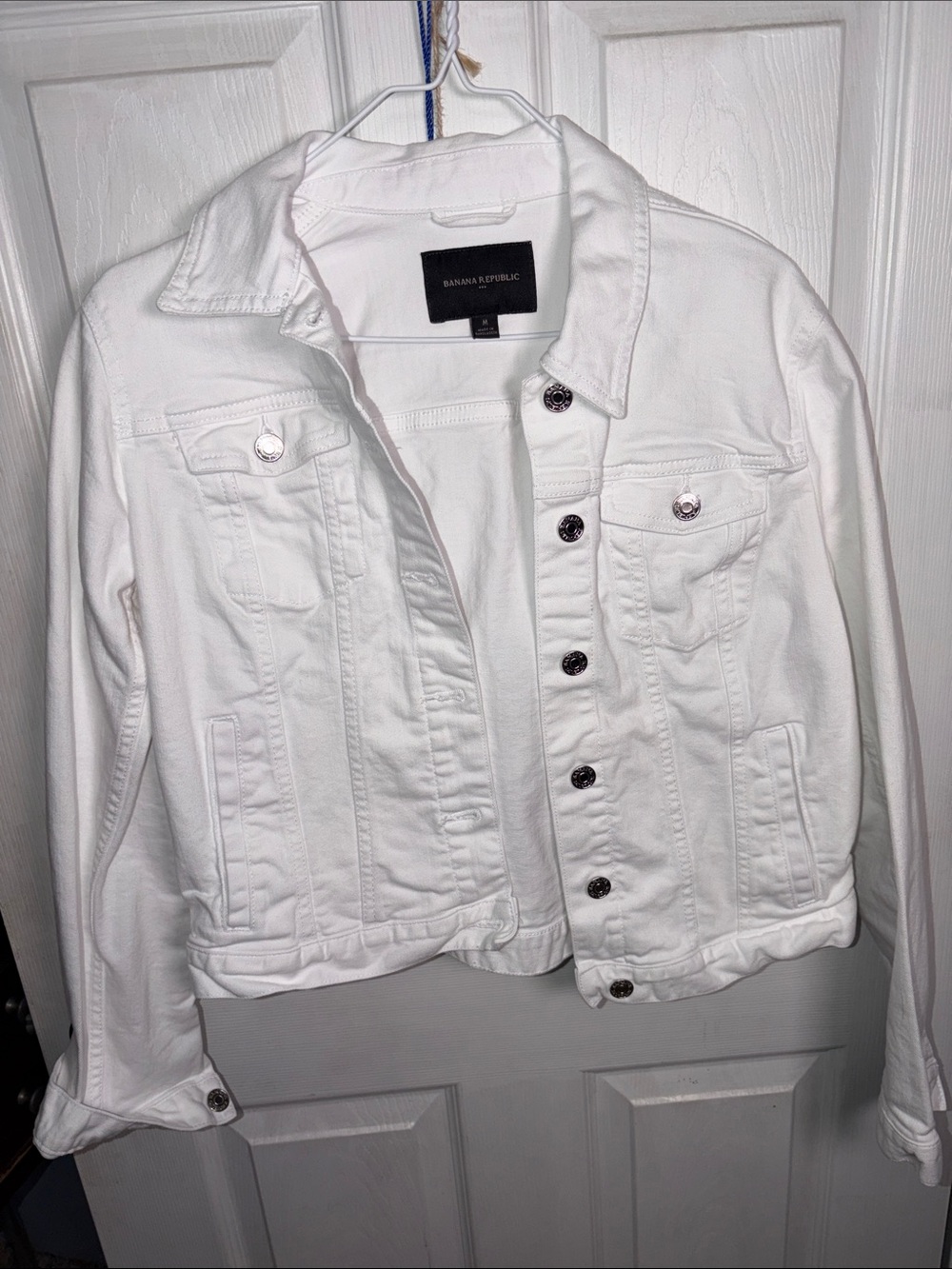 Banana Republic White Denim Jacket with Silver Buttons - Picture 4 of 4